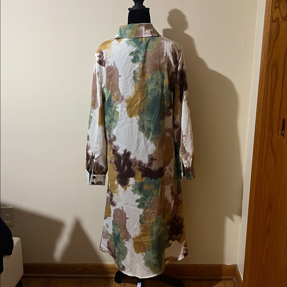 Multicolor Button-Up Shirt - Picture 4 of 4